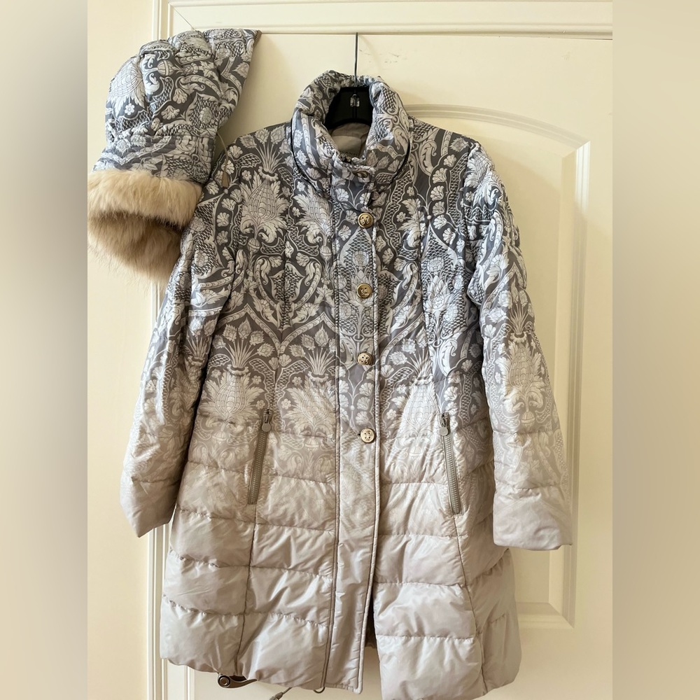 Goose down light winter jacket,with removable hood/ real fox fur.Italian brand.